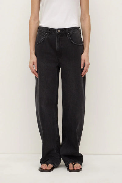Low Curve Mid Rise Jean FADED BLACK