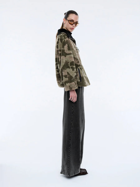 PRE ORDER Winnie QTR Zip CAMO PRINT