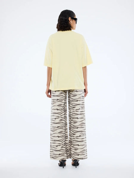 EP Varsity Tee PANNA COTTA