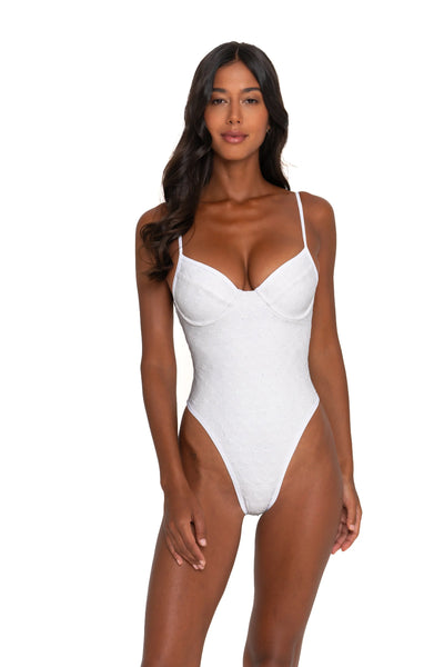 Romi One Piece EYELET