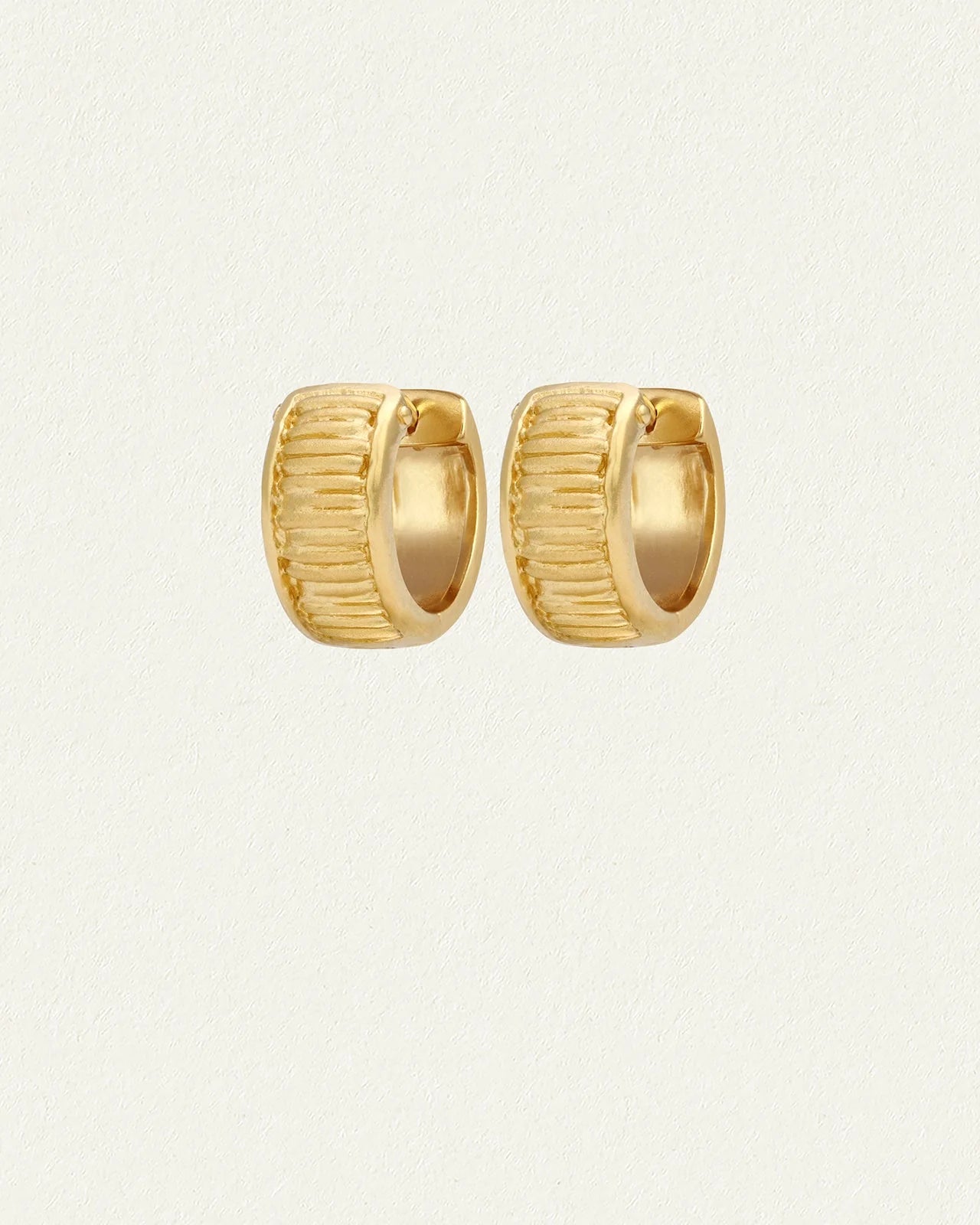 Arete Wide Huggies 18K GOLD VERMEIL