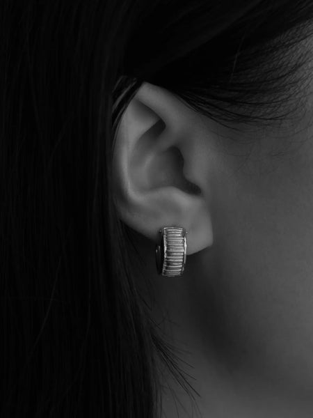 Arete Wide Huggies STERLING SILVER