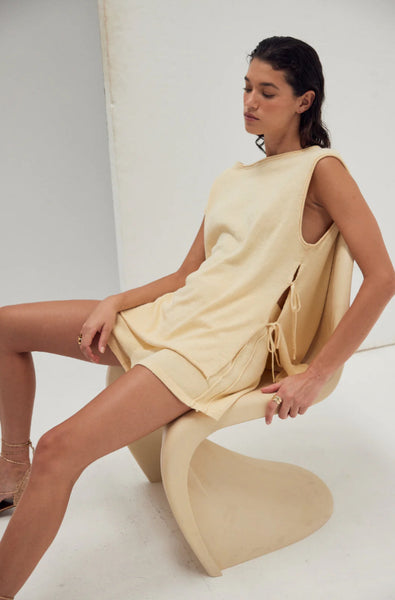 Poppy Short BUTTER