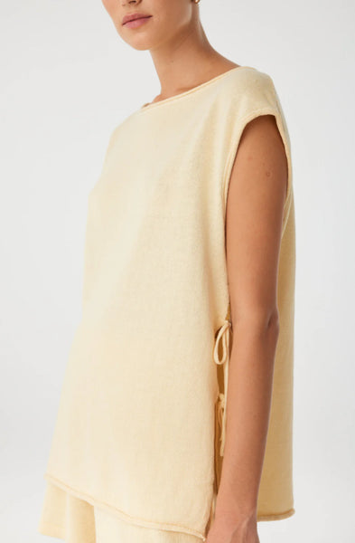 Poppy Short BUTTER