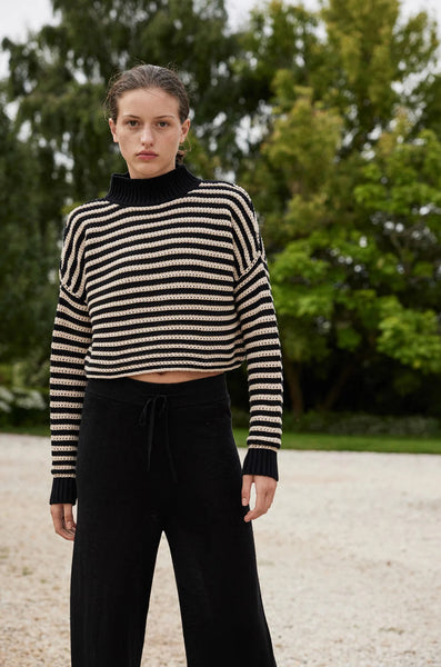 June Cropped Sweater SAND & BLACK