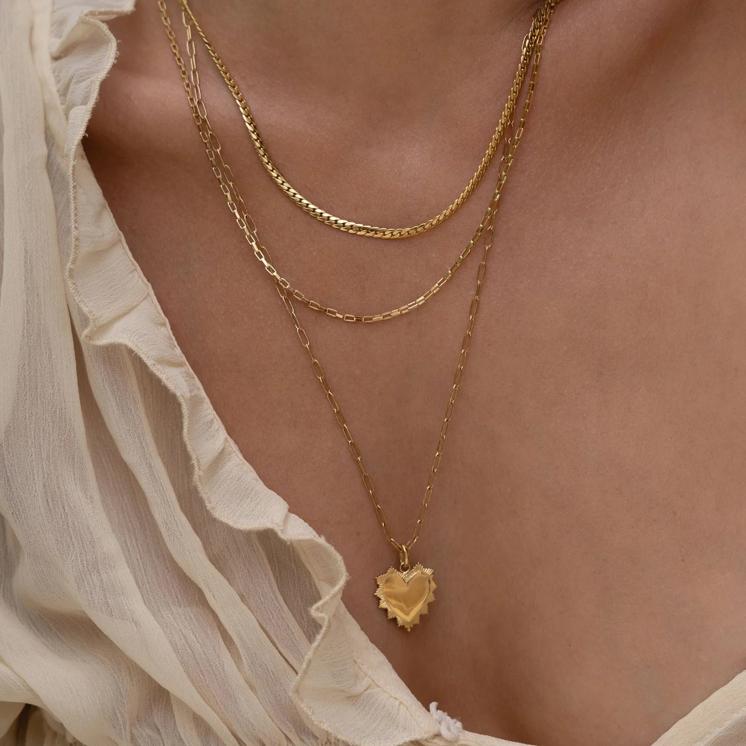 Queen of Hearts Necklace 14K GOLD PLATED