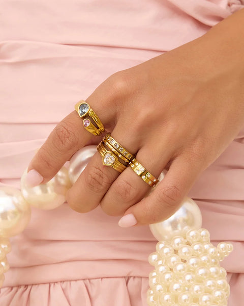 Freya Heart Ring