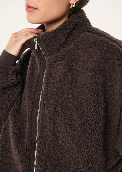 Surge Teddy Jacket COFFEE