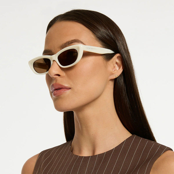 Sidelines Sunglasses BONE